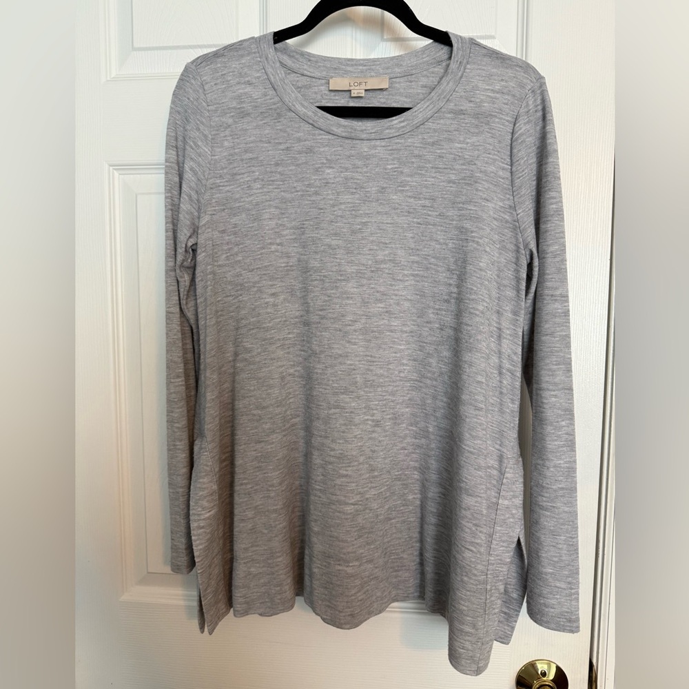 LOFT Gray Long Sleeve Relaxed Shirt